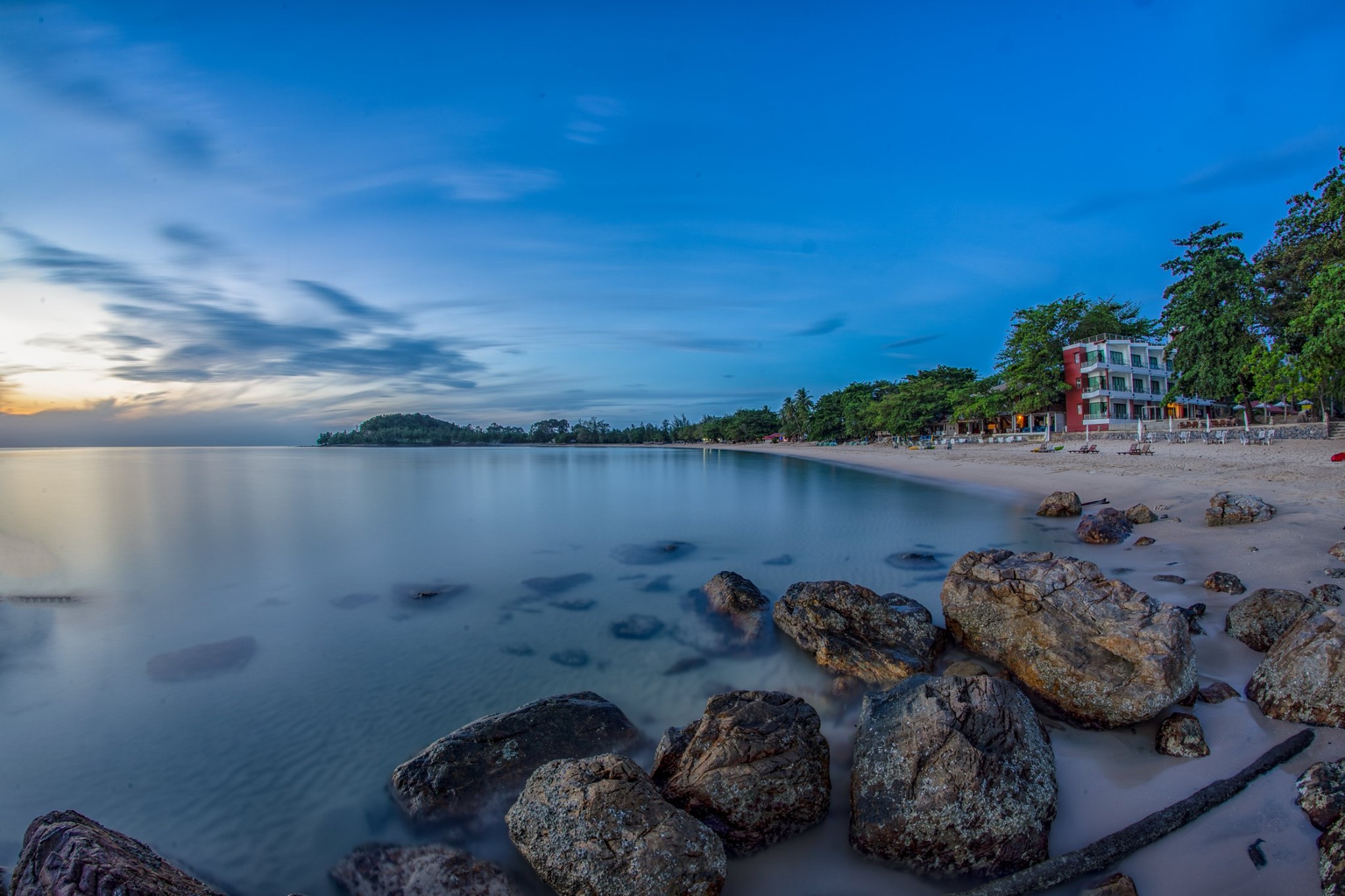 ประสานสุข วิลล่า บีช รีสอร์ท
